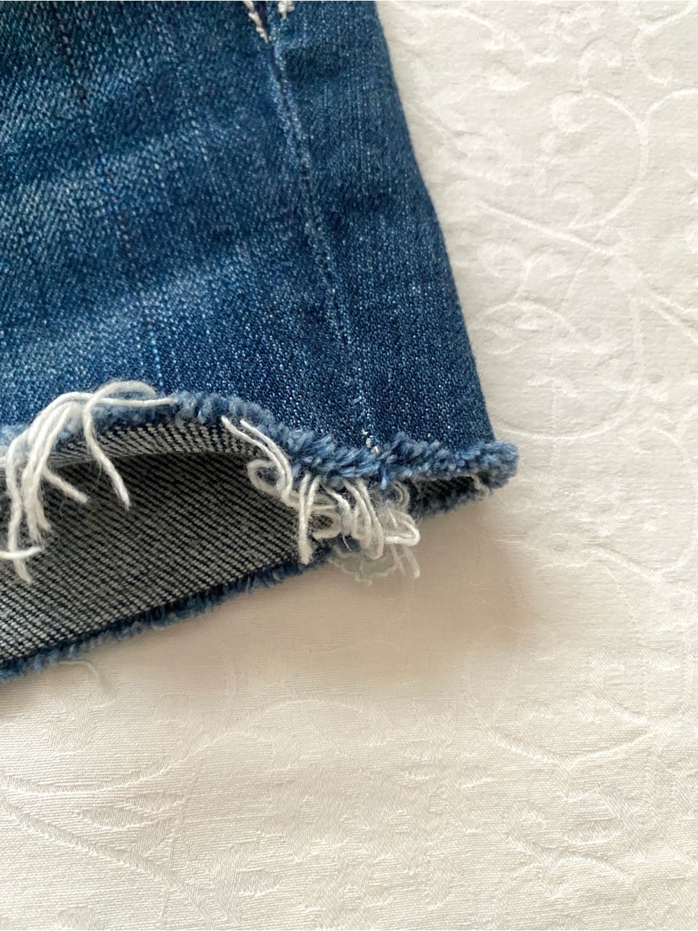 Miss Me Cut Off Jean Shorts Darker Wash Boot Cut Raw Hem Size 30 - Picture 11 of 13